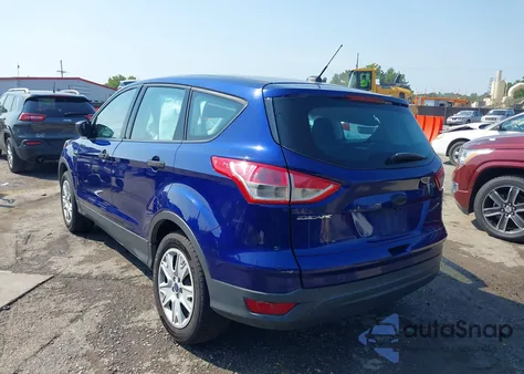2015 Ford Escape S z USA, uszkodzony, nr VIN 1FMCU0F71FUA05484